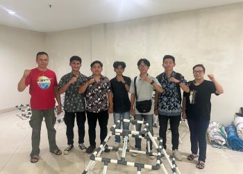 Mahasiswa Polimdo dan BPSPL Bersinergi dalam Transplantasi Karang di Desa Bahoi