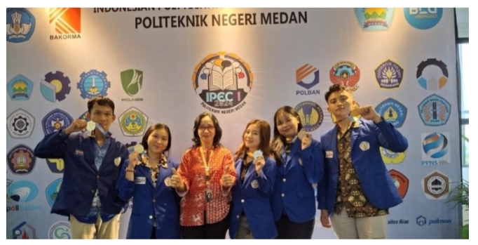 Tangan Dingin Direktur Polimdo, Maryke Alelo: Mahasiswa Polimdo Tampil Gemilang, Raih Prestasi di Kompetisi Nasional