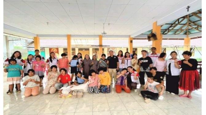Polimdo Gelar Bakti Sosial di Panti Asuhan Tuna Grahita Santa Anna untuk Membangun Kepedulian Sosial