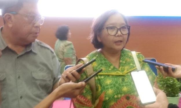 Dharma Wanita UPN Veteran Jakarta Terpesona Sambutan Hangat dan Keasrian Kampus Polimdo Manado