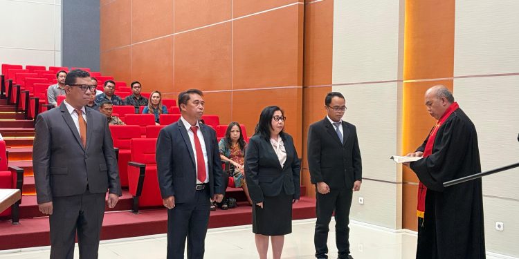 Polimdo Lantik Empat Pejabat Struktural Baru: Kinerja Kini Diukur dari Hasil, Bukan Jam Kerja